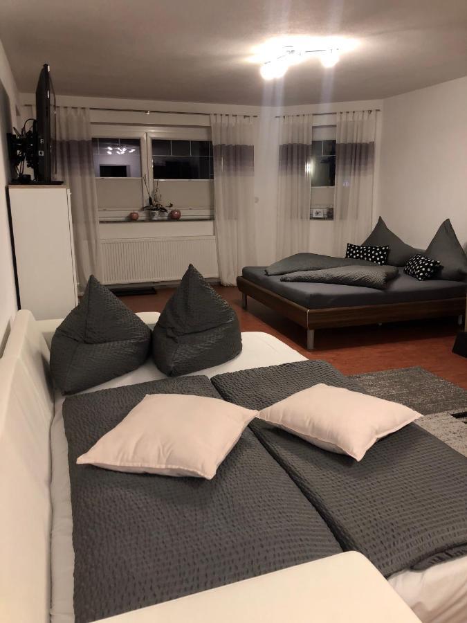Ferien Haus - Ferienwohnung Lorena Нойщифт им Щубайтал Екстериор снимка