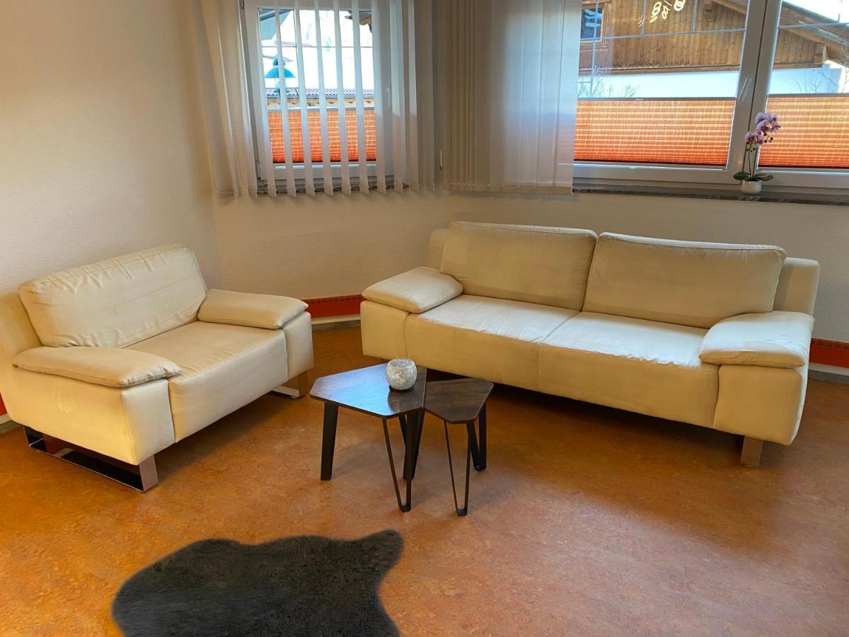 Ferien Haus - Ferienwohnung Lorena Нойщифт им Щубайтал Екстериор снимка
